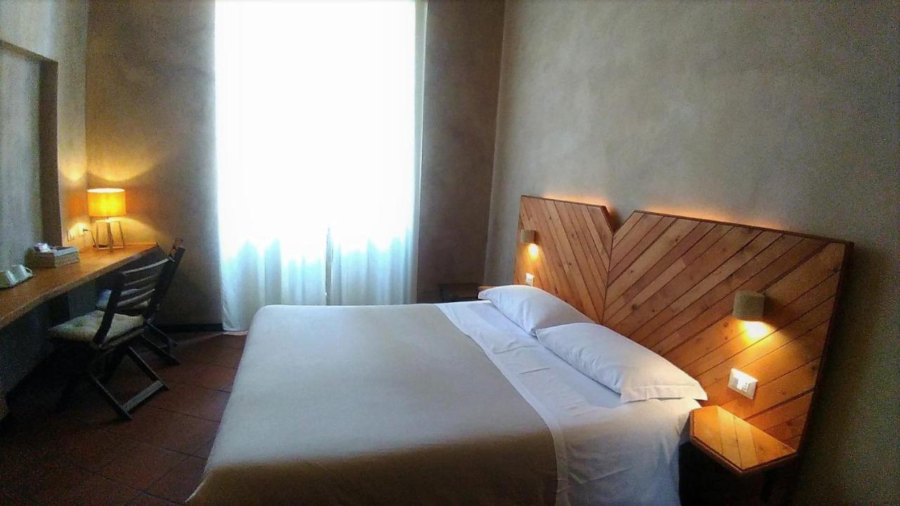 Folia Hotel Rome Bagian luar foto